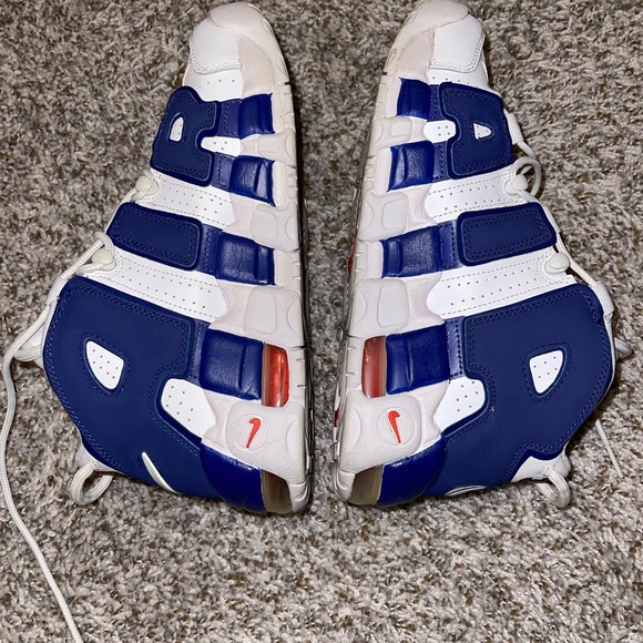 Boys Nikes - Picture 1 of 6